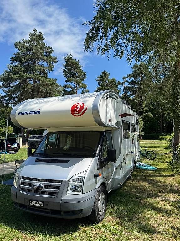 Veicoli da campeggio: Euramobil Alkoven Profila 685 VB – Usato da Iseltwald venduto da Cox007