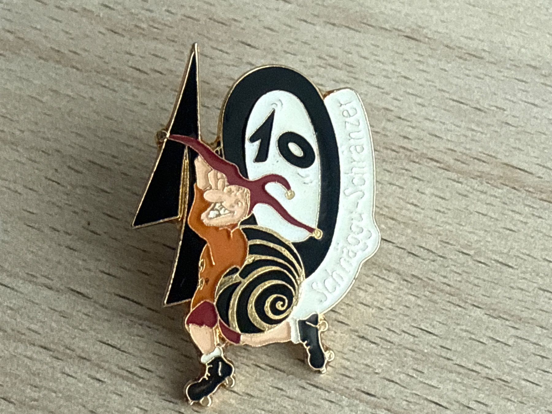 Plaketten & Abzeichen: Pin Schnäggu- Schränzer – Gebraucht aus Glattbrugg von Schweigmatt