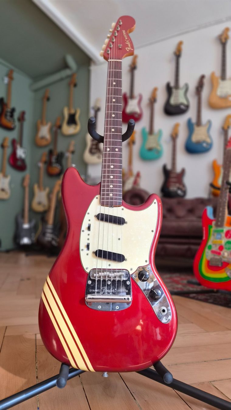 Fender Musikinstrumente: Fender Mustang 1971 – Gebraucht aus pieterlen von AntonelloGuitars