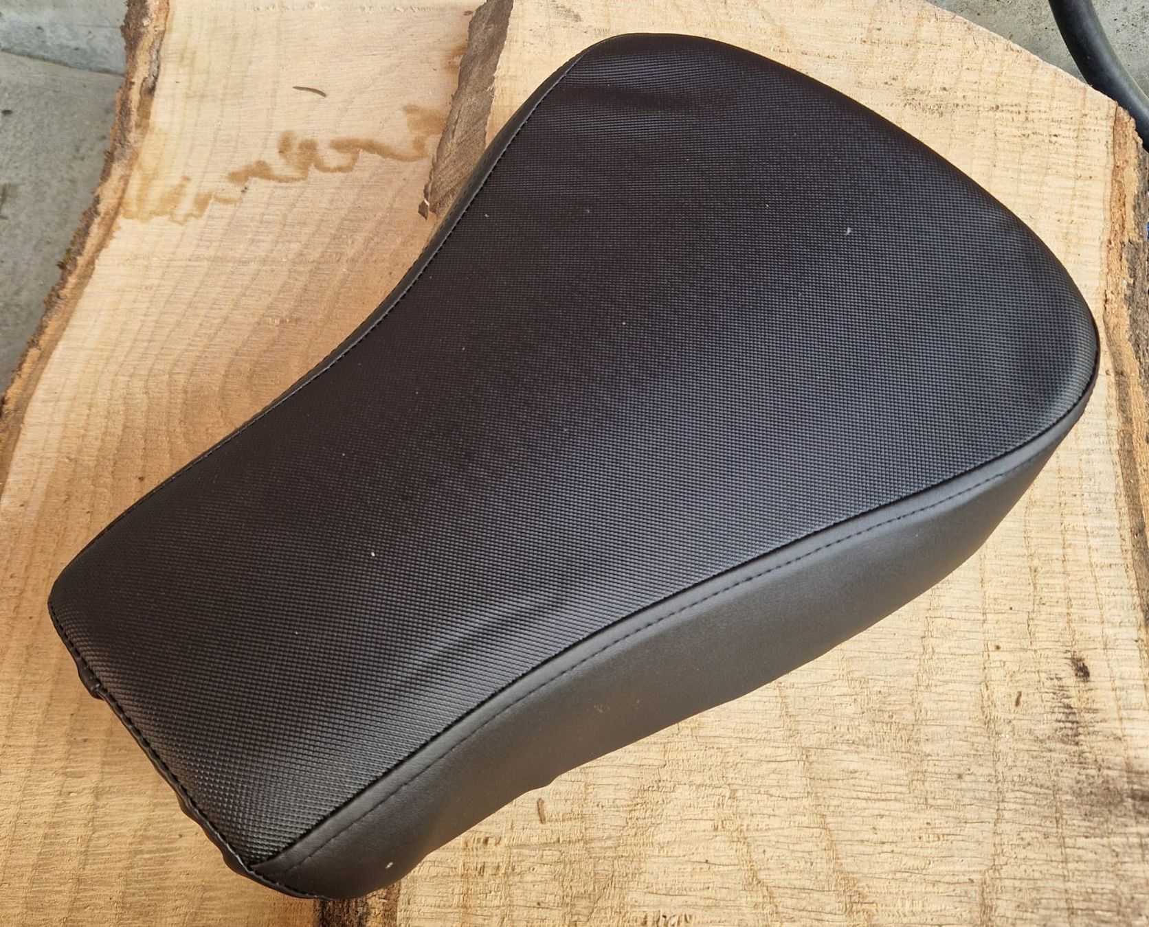 Harley-Davidson Tutti i ricambio per moto: Harley Sportster Sitz – Nuovo e nell'imballaggio originale da Dorf venduto da Messer-Schweiz