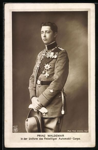 Cartoline postali: Prinz Waldemar in der Uniform des Freiwi – Usato da Berlin venduto da bartko-reher