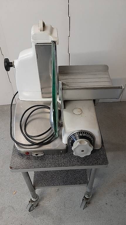 Berkel Appareils de cuisine: Berkel 836 Aufschnittmaschine, Fleischmaschine – D'occasion à Ricken SG par Bobo66 1