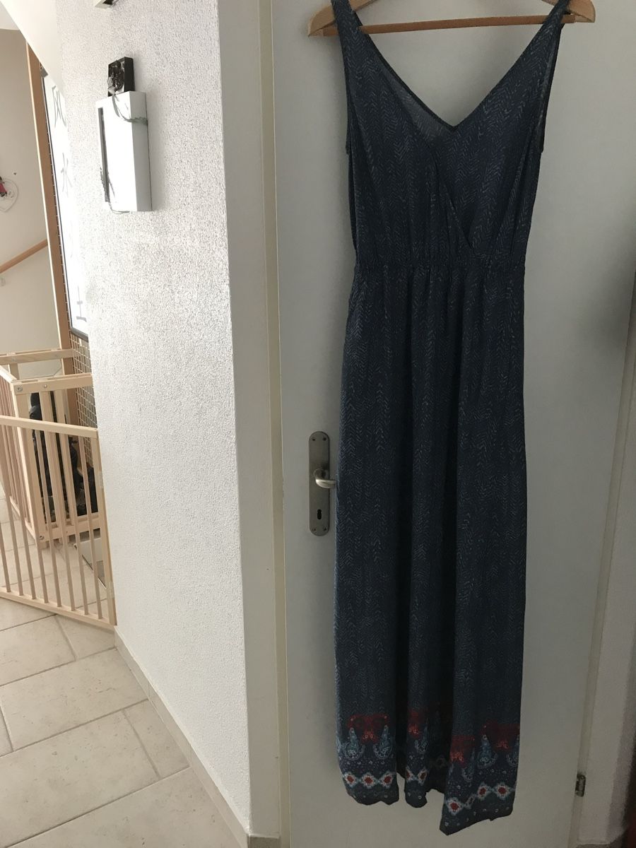 Zara Vestiti: Einmal getragenes Zara Maxi Kleid – Nuovo (secondo la descrizione) da Wettingen venduto da epe_9vbf 1