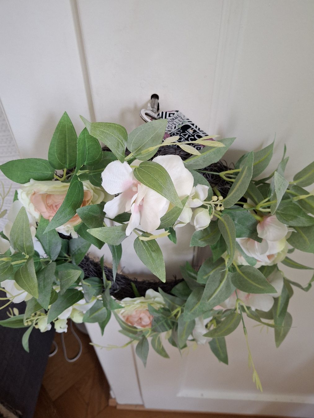 Tutte le decorazioni: Couronne de fleurs artificielles – Nuovo e nell'imballaggio originale da Lausanne venduto da Cognitia 1
