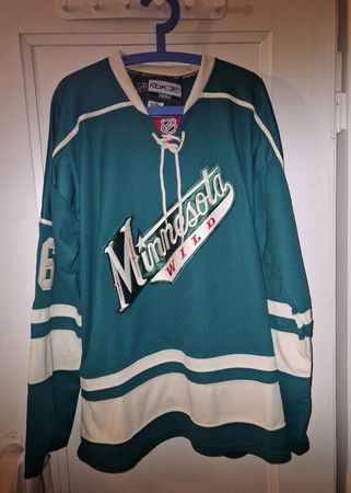 Minnesota Wild Trikot von Jason Zucker mit Autogramm