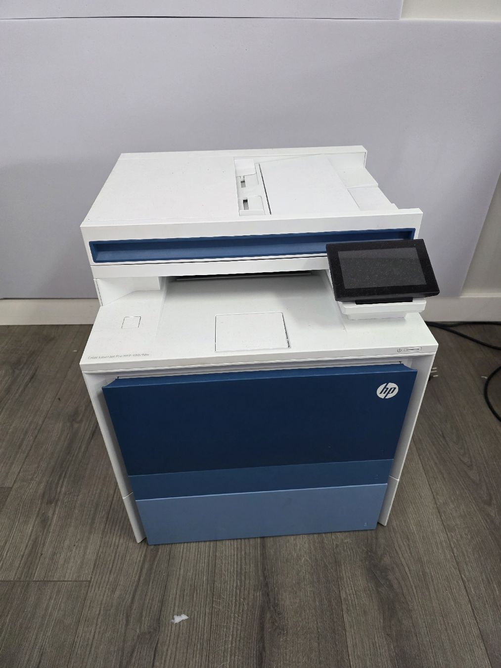 Hewlett Packard Stampanti: HP Color LaserJet Pro MFP 4302fdw Multifunktionsdrucker – Usato da Seon venduto da Raphnex
