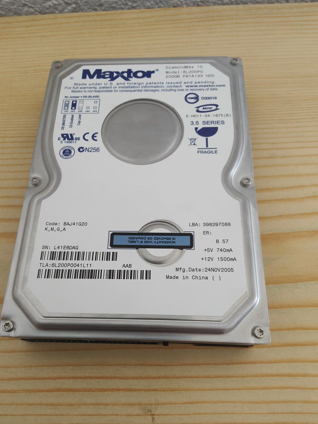 Dischi rigidi: Pyrogate X-Case 3,5 Hard Disk & Maxtor Hard Disk 200 GB – Usato da Wetzikon ZH venduto da Matrixx7 1