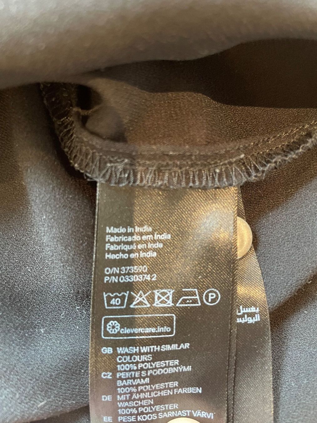 H&M Chemisiers: Bluse schwarz H&M – D'occasion à Neunkirch par autoscooter57 7