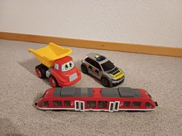 Verschiedene Spielzeugfahrzeuge
