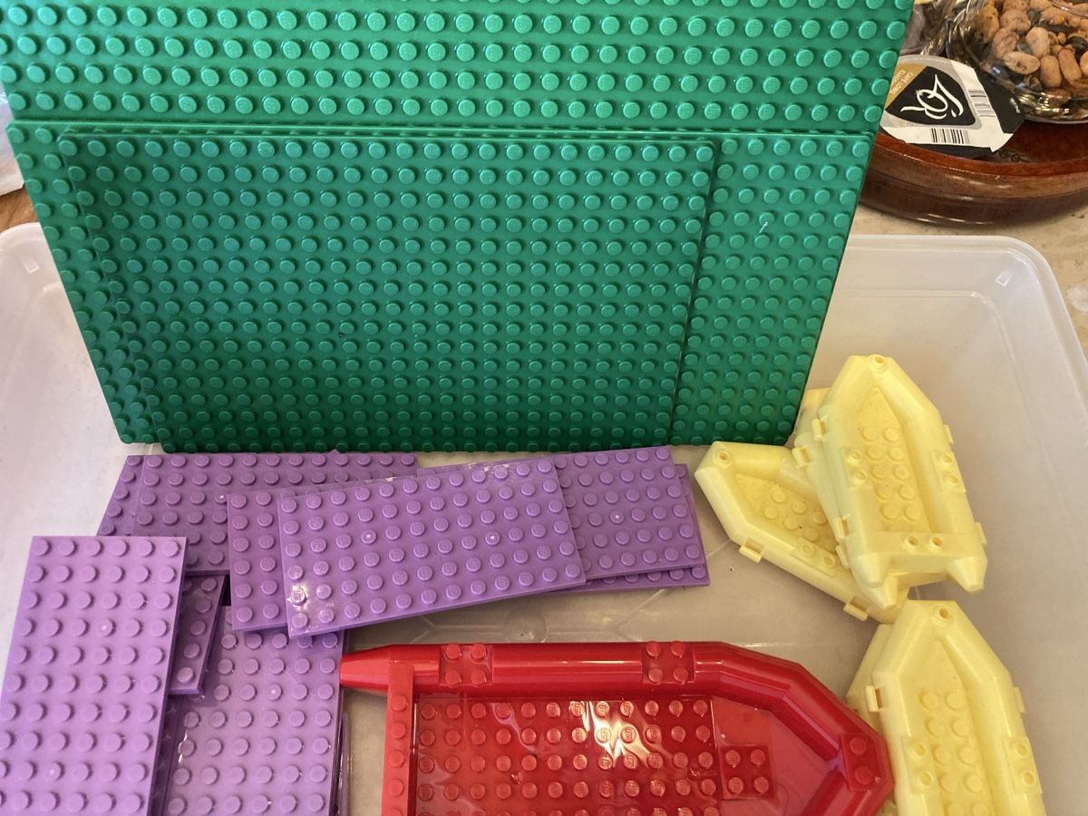 Lego Kit di costruzioni: Legos en vrac plaques et bateaux – Usato da Bursinel venduto da SeveralLives