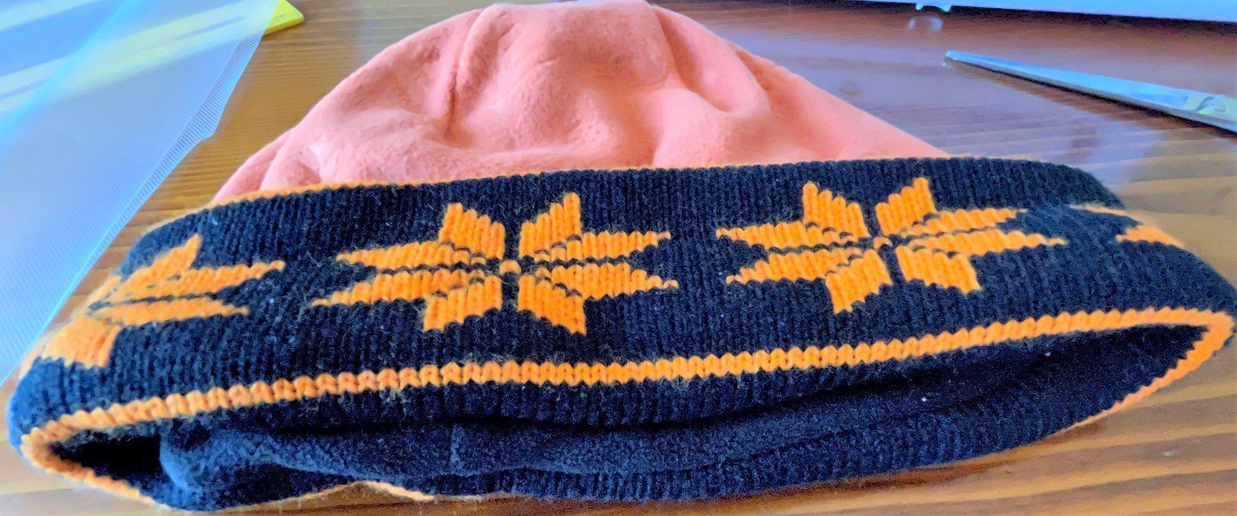 Copricapi, berretti & cappellini: Mütze rund orange – Nuovo (secondo la descrizione) da Lutzenberg venduto da Pinschi01