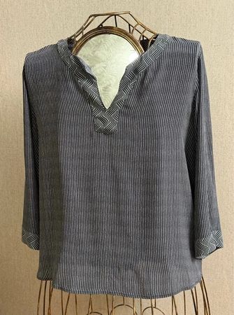 Nile Blouse Women Size XL Viscose Silk Stripe Pattern