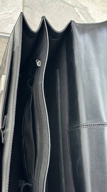 Valigie: Mallette Hugo Boss – Usato da La Sarraz venduto da Mr.Pink70 2