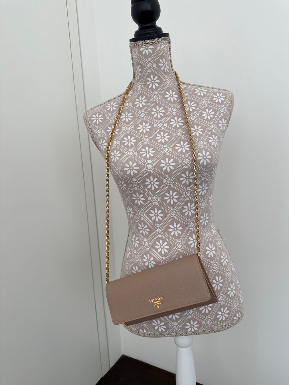 Prada Borse da donna: Prada Wallet on Chain – Nuovo (secondo la descrizione) da Balzers venduto da Lissi57 8