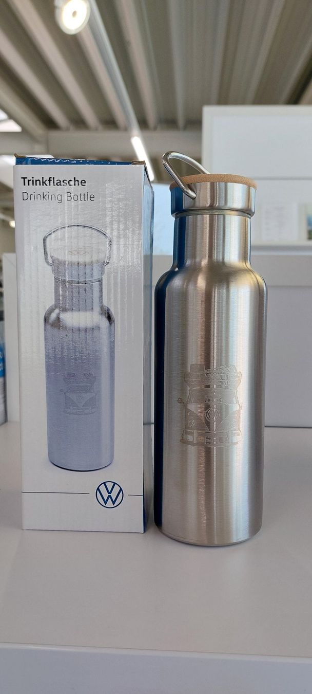 Borracce & Thermos: Trinkflasche VW Heritage 0.5 l – Nuovo e nell'imballaggio originale da Baldegg venduto da Fischer_Baldegg