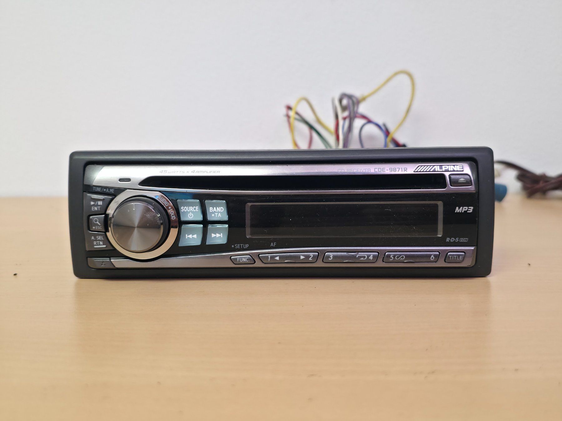 Alpine Radio: Alpine CDE-9871R Autoradio CD MP3 mit Lautsprecher – Usato da Dietlikon venduto da litisop