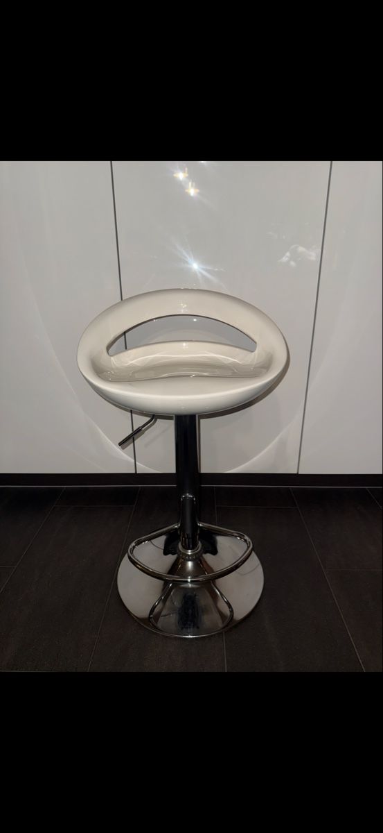 Sedie: Tabouret de bar design pivotant et réglable. – Nuovo (secondo la descrizione) da Boudry venduto da mat_zn57 3