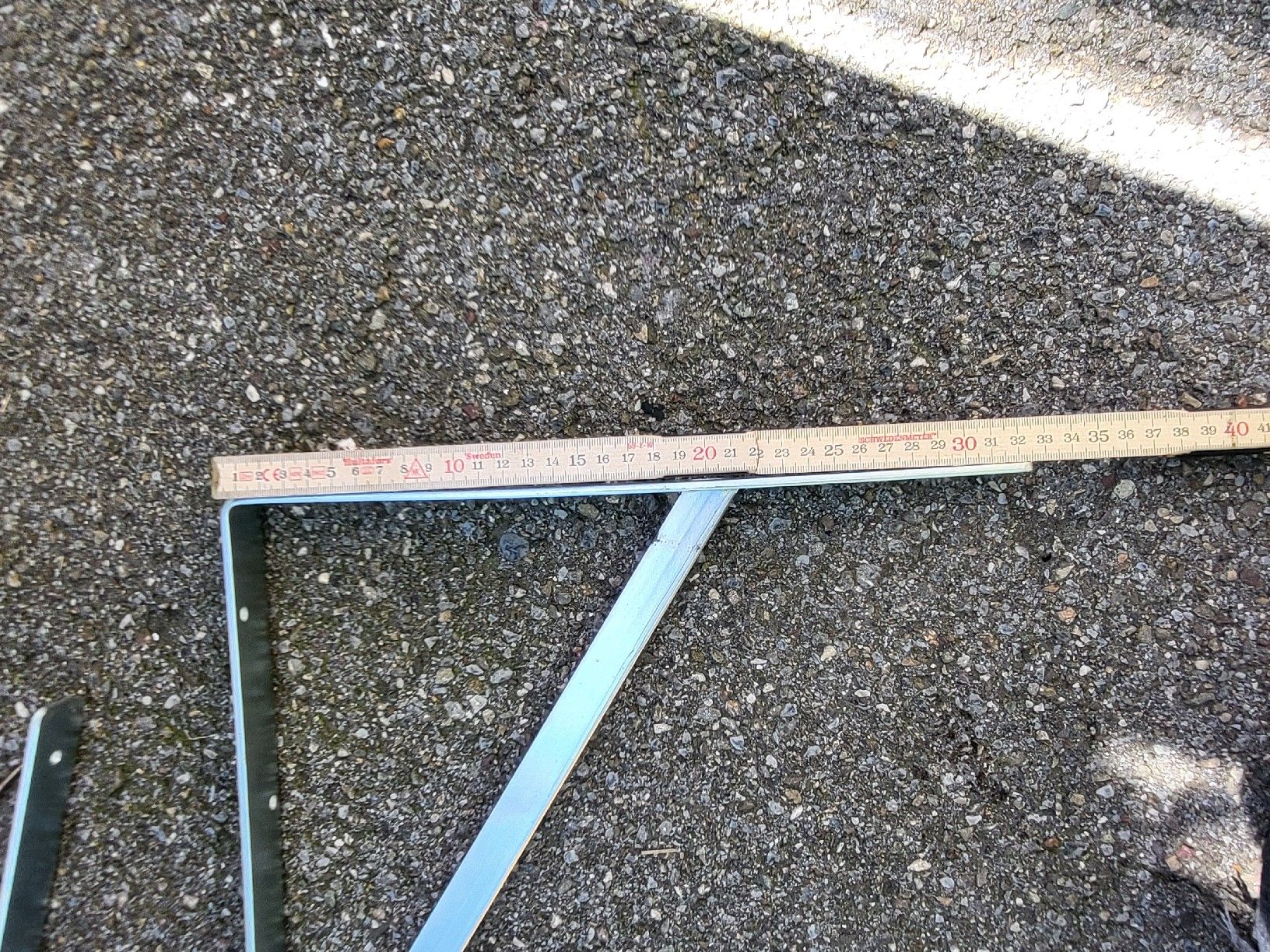 Scaffali: 2x Regalhalterungen Metall 50x30cm – Usato da Reichenburg venduto da Alles0 1