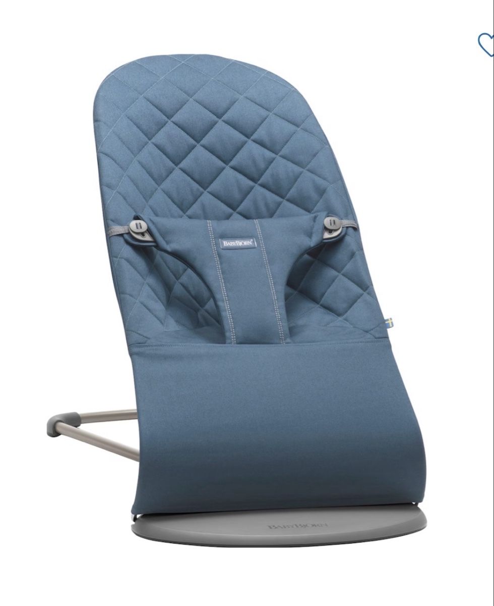 Babybjörn Sdraiette & Sdraiette a dondolo: Babybjörn Wippe blau mit Spielzeug – Usato da Eschlikon TG venduto da rainsihe