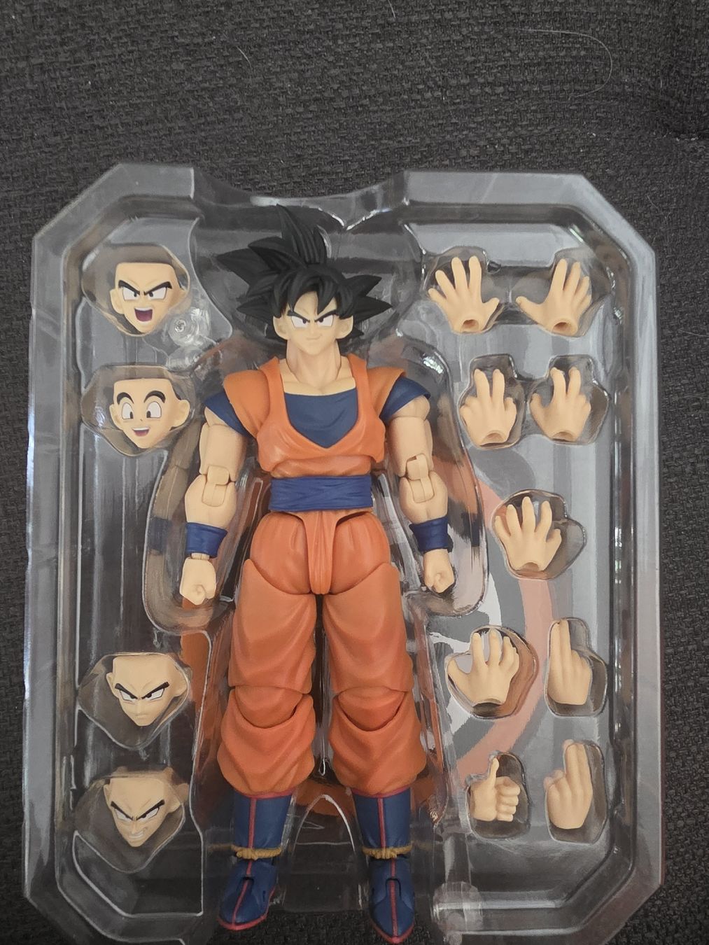 Statuette: DF "Goku" figure (SH. Figuarts style) – Usato da Pratteln venduto da Juanli31 1