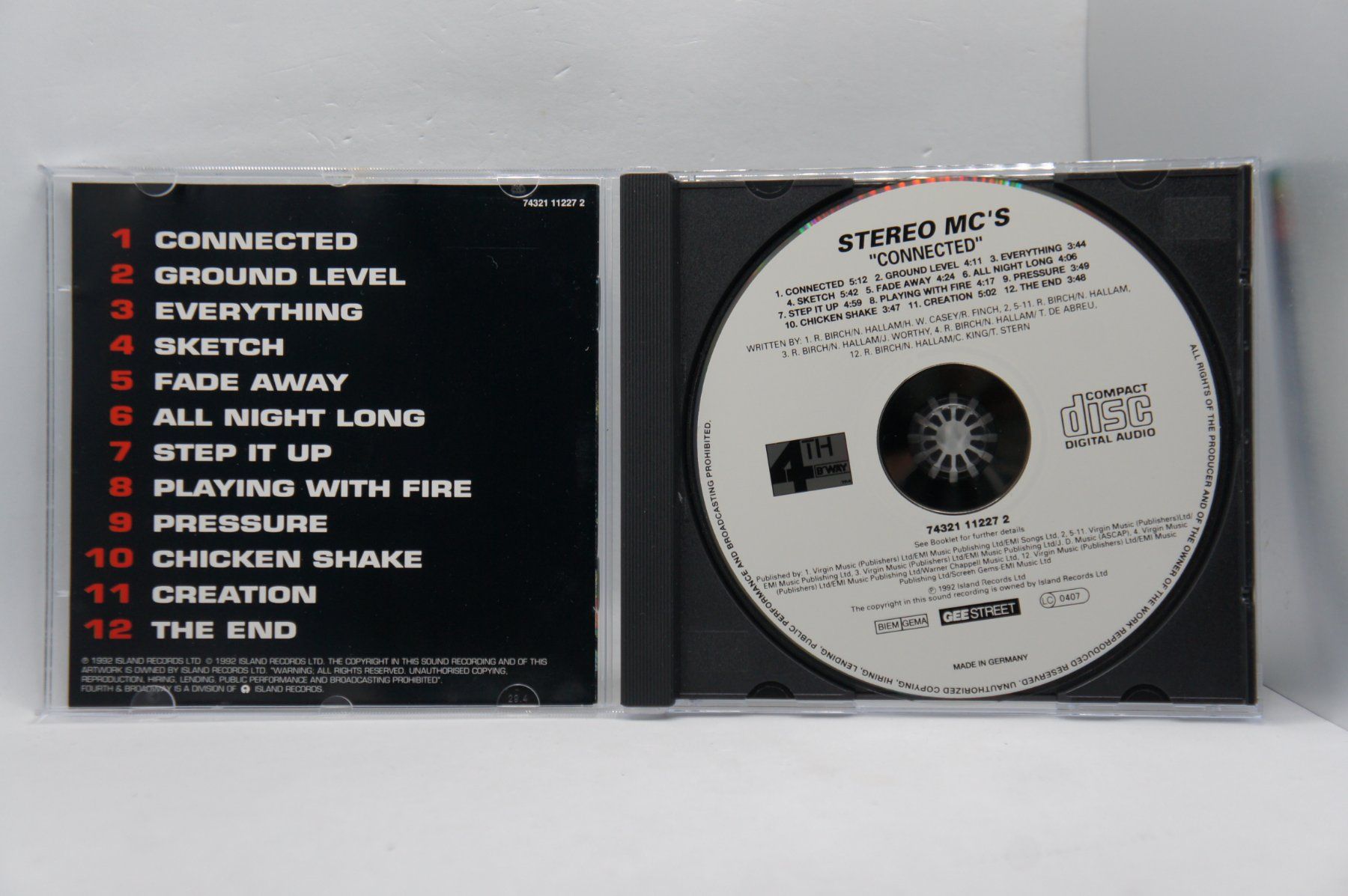 CD: CD Stereo MC's – Connected – Usato da Ernetschwil venduto da luisvonerni 2