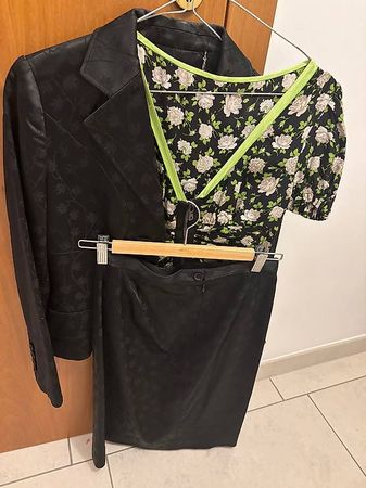 Completo giacca, blusa e gonna Dolce e Gabbana 