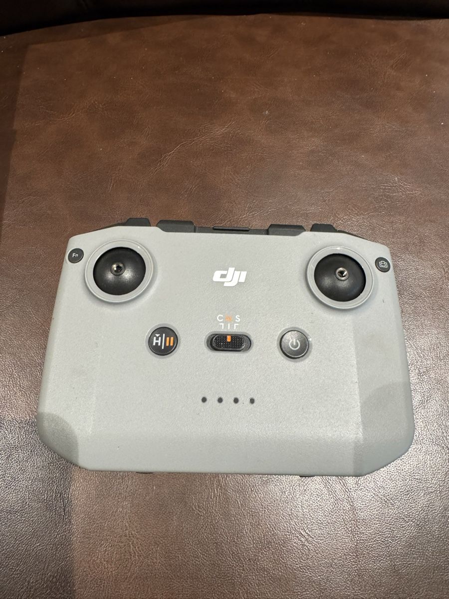 DJI Telecomandi: DJI Neo Fly More Combo with case and accessories – Usato da Kloten venduto da don_gwj9 3