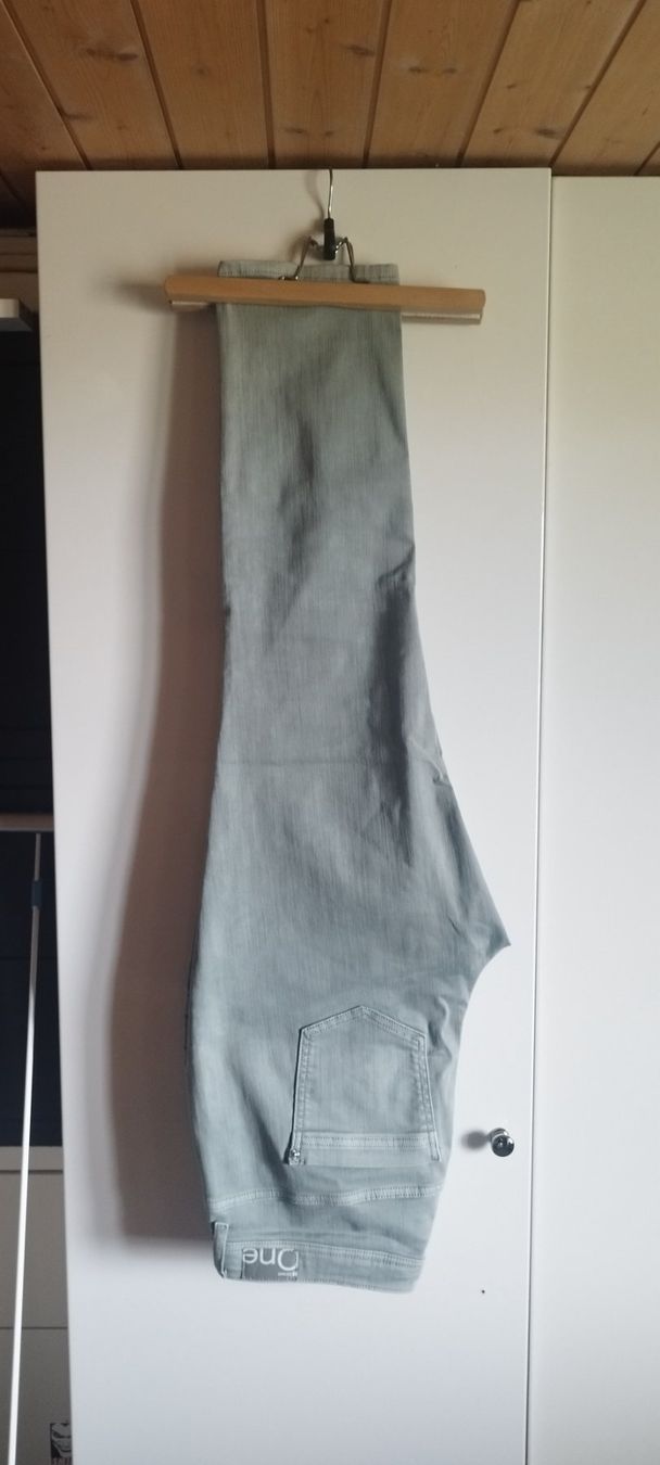 Pantaloni: street one hose gr. 32/28 – Usato da Entlebuch venduto da grenzganger