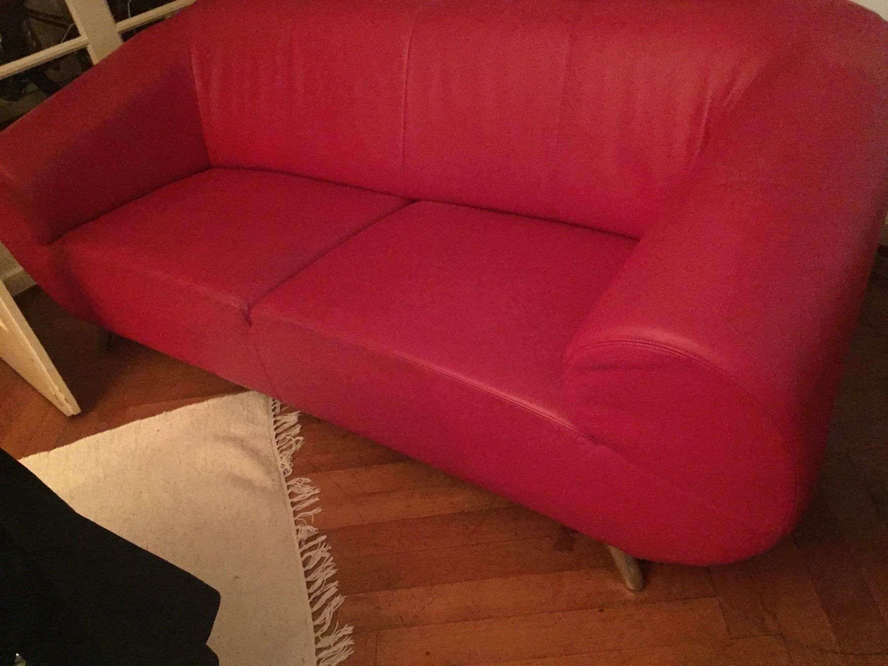 Pfister Divani: Rot design Leder Sofa von Möbel Pfister – Usato da Zürich venduto da Mobberhund