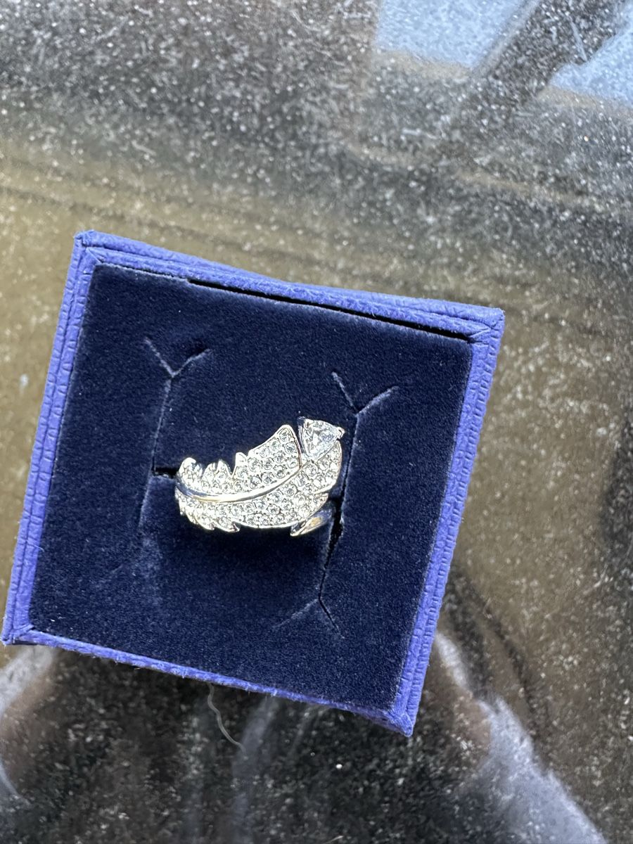 Swarovski Anelli: Swarovski Ring Feder Gr. 50 – Nuovo (secondo la descrizione) da Bern venduto da Shininglove 1