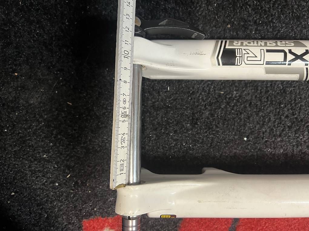 Pezzi di ricambio: Fourche Suntour 32XCR roue 29  – Usato da MARTIGNY-CROIX venduto da Erickey 1