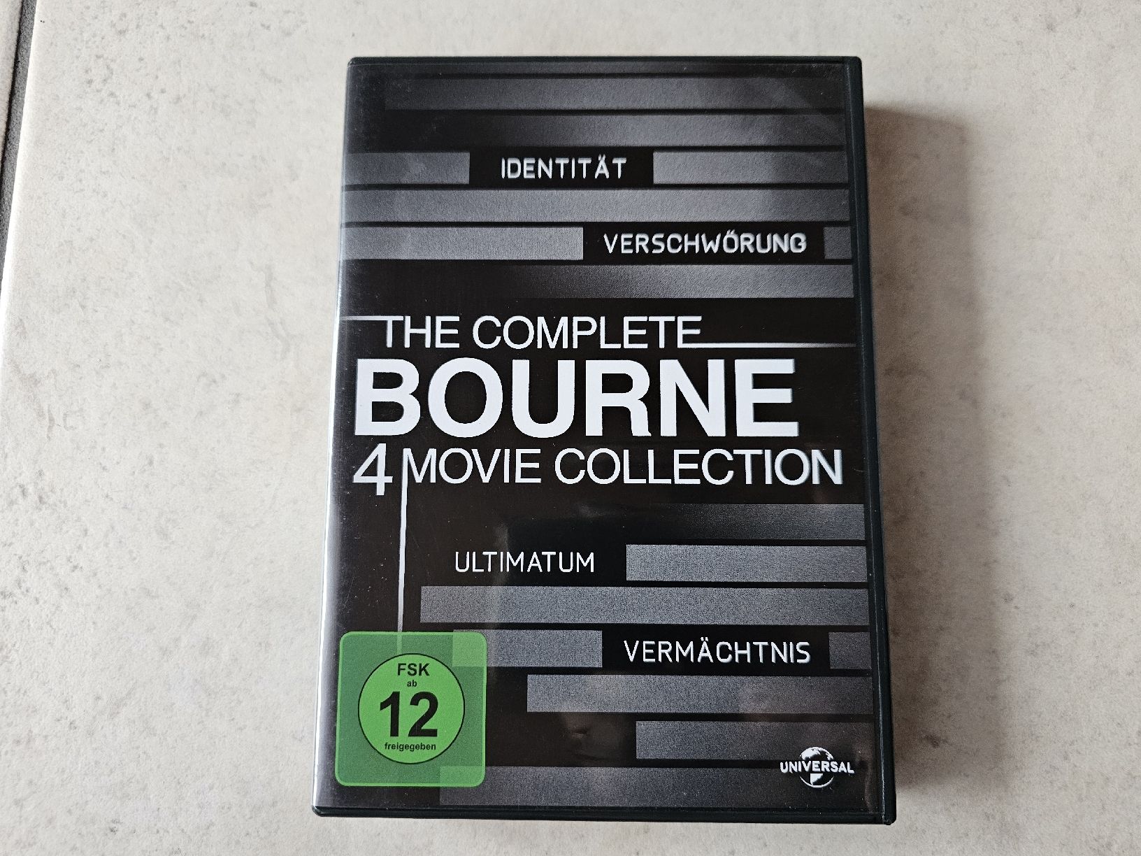 Tutti i DVDs: The Complete Bourne 4 Movie Collection – Usato da Schneisingen venduto da backstore24