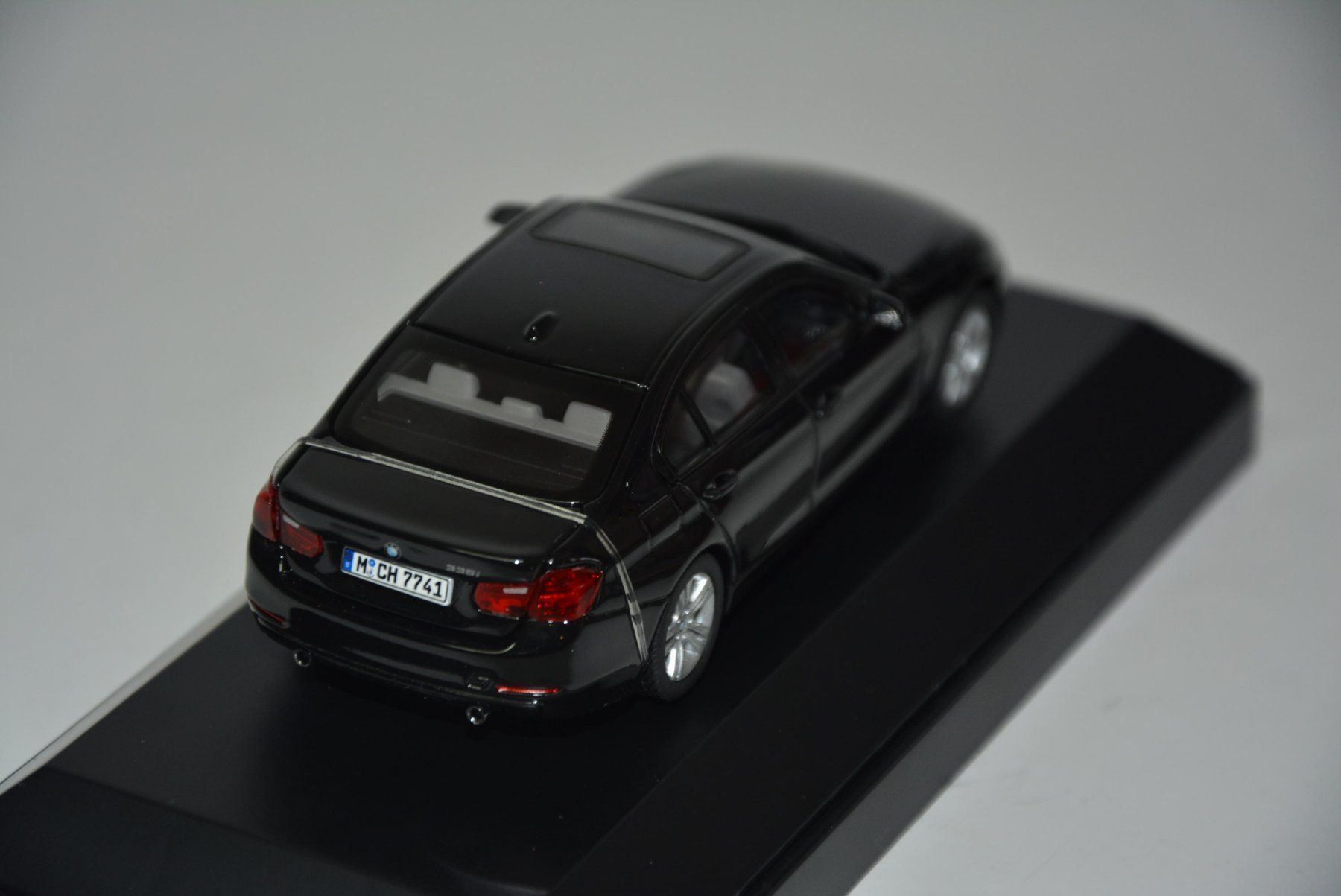 BMW Modellini d'auto: BMW 3 Series , schwarz , Paragon , 1:43 – Nuovo e nell'imballaggio originale da Goldach venduto da Feivel9 6