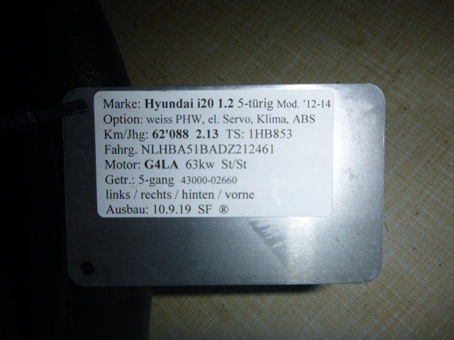 Hyundai Tutti pezzi di ricambio auto: Lenkrad Hyundai i20 56110-1J770RY – Usato da güttingen venduto da Promotor24 2