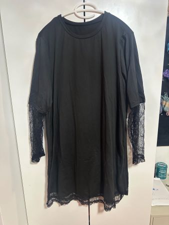 Damen Kleid schwarz Spitze Grösse 0XL guter Zustand