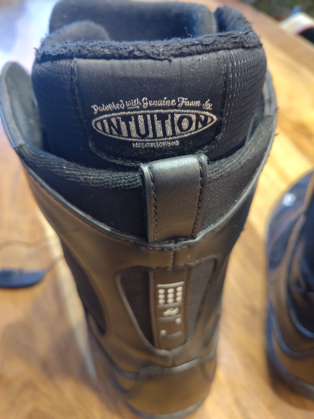 Ride Scarpe da uomo: Snowboardschuhe Ride Grösse 41.5 – Usato da Winterthur venduto da Shahrudin