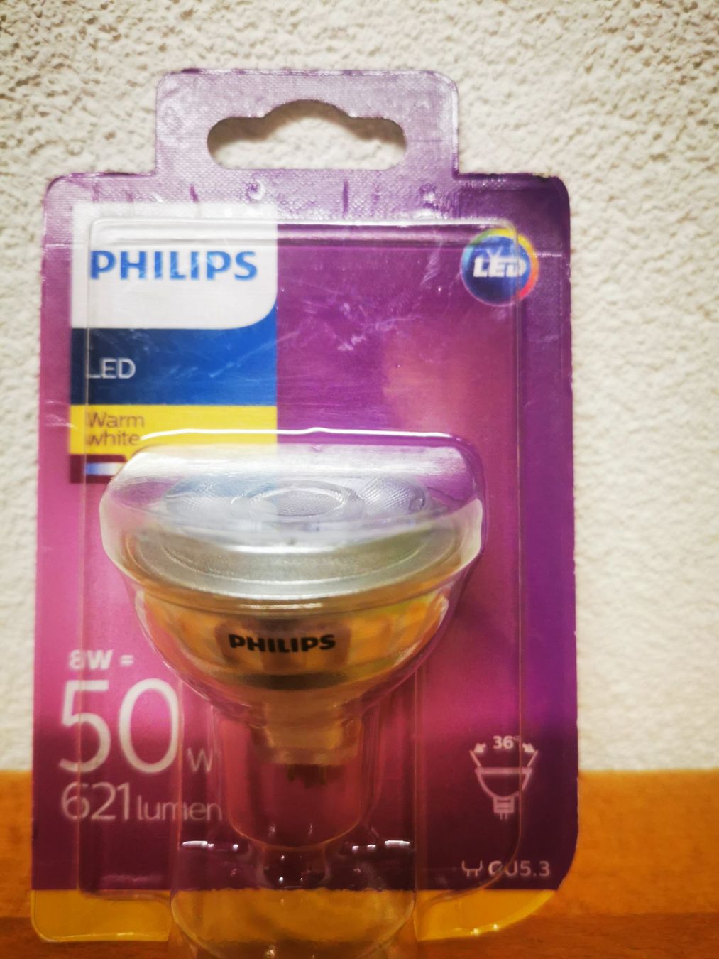 Philips Lampen: Philips LED Spot 621 Lumen GU5.3 – Gebraucht aus Buchs ZH von Sutoris
