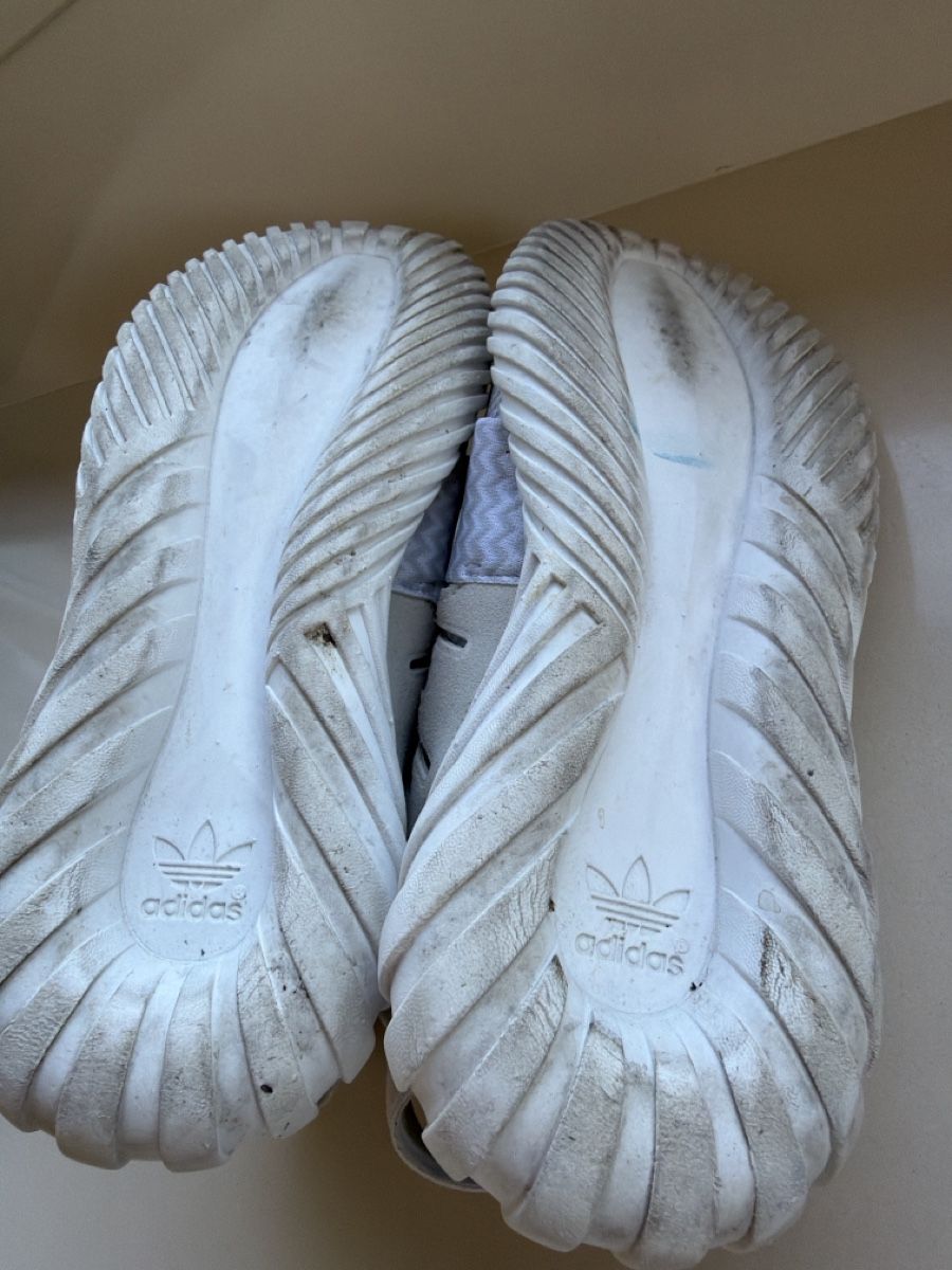 Adidas Scarpe da uomo: Adidas Schuhe Sommer Sneaker, Grösse 41,5 – Usato da Adligenswil venduto da goverla11 2