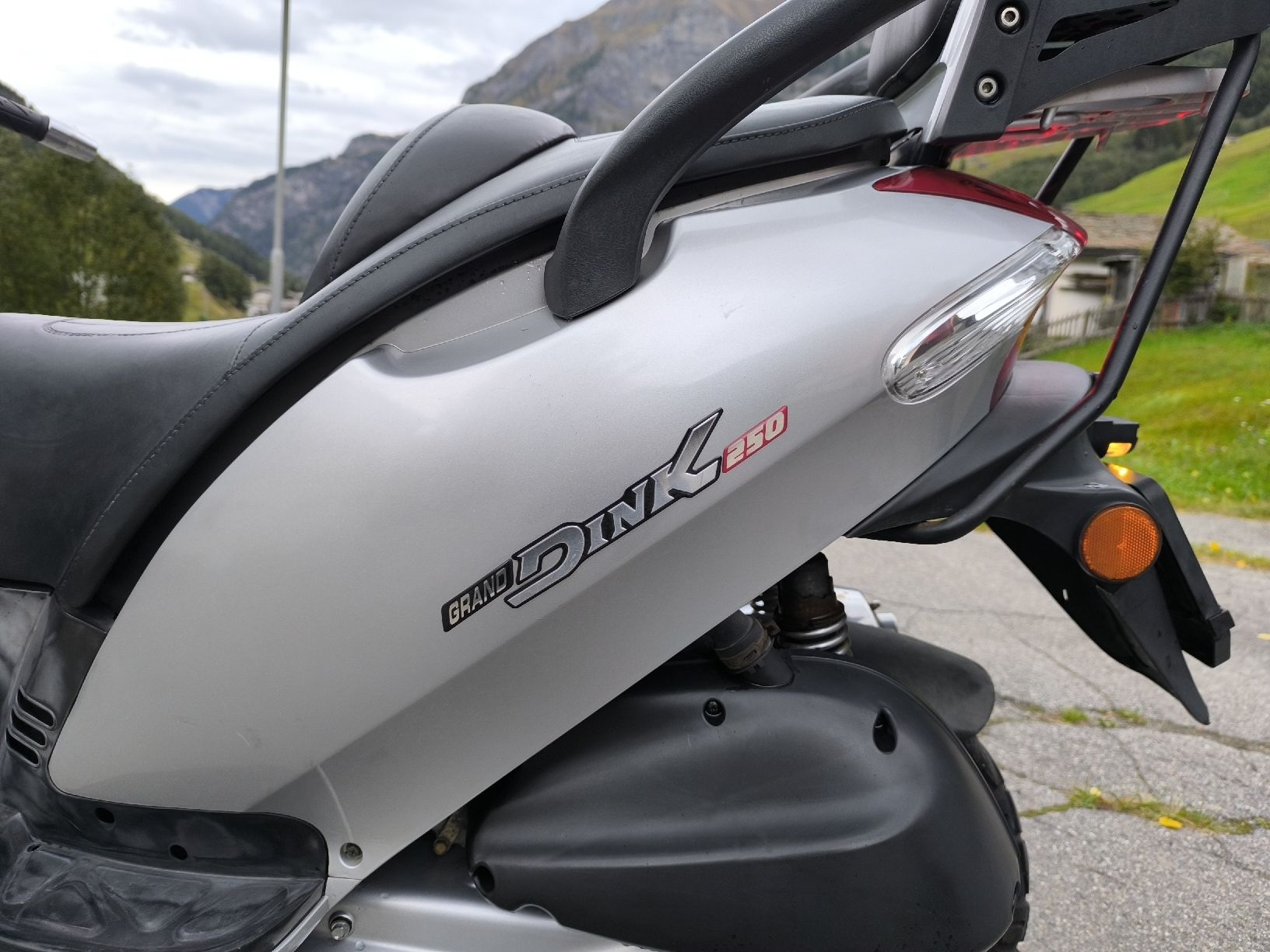 Kymco Scooters: Kymco Grand Dink 250cc Roller – Gebraucht aus Vals von BasketMan 5