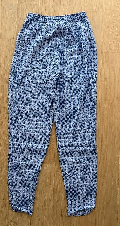 H&M Pantaloni: Hose H&M Gr. 164 – Usato da Zürich venduto da nop4 1