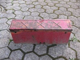 Werkzeugkiste aus Metall, Werkzeug Traktor