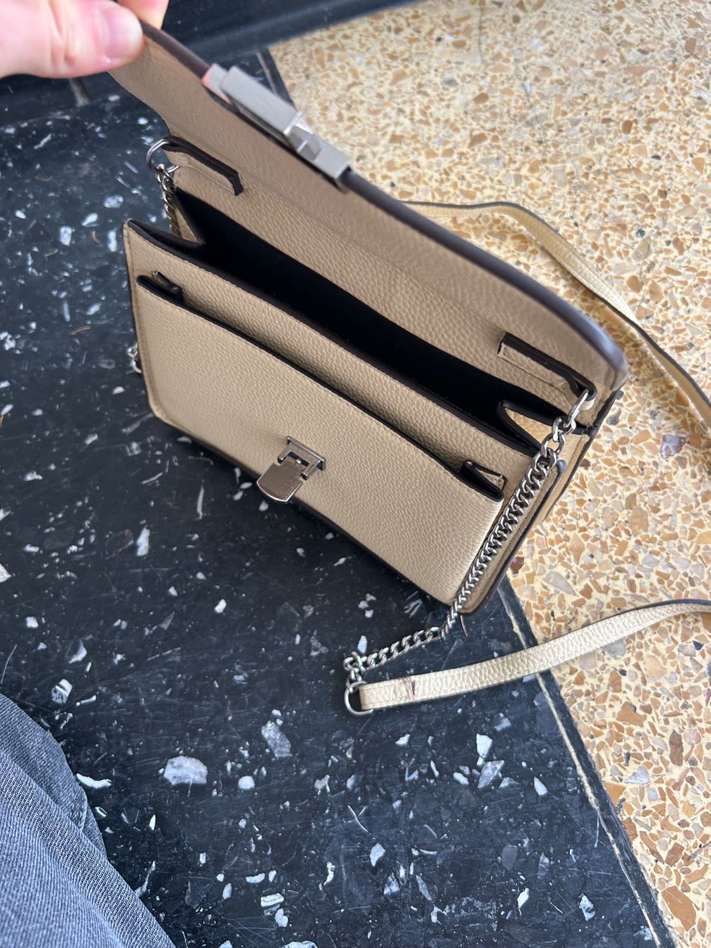 Sacs femmes: Handtasche klein beige/hellgelb – D'occasion à Wabern par belka72 3