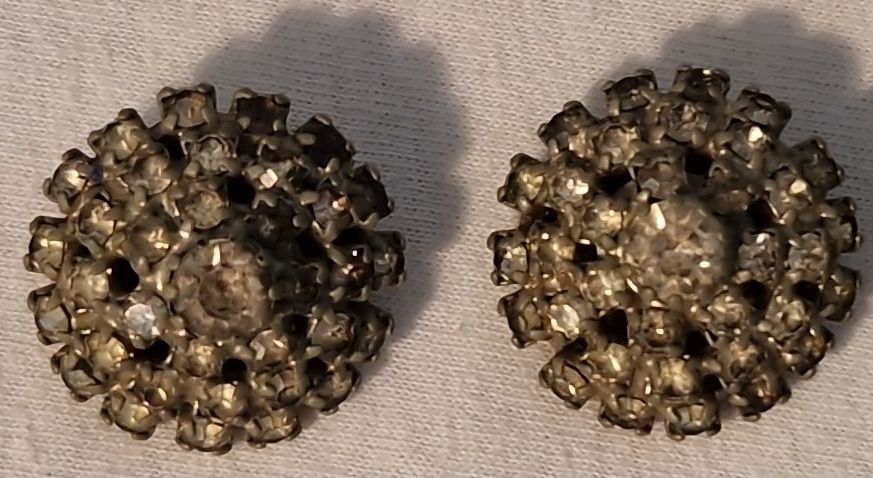 Orecchini pendenti & Orecchini a lobo: Funkelnde Vintage Ohrclips mit Strasssteinen – Usato da Lyss venduto da pksuny 2