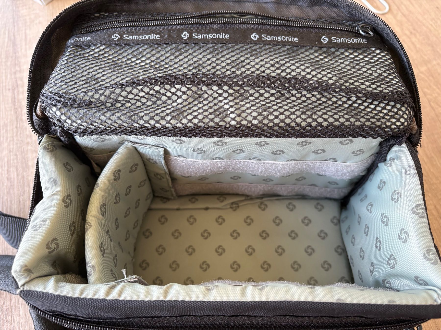 Samsonite Borse: Samsonite Trekking Fototasche – Usato da Schübelbach venduto da S1CH 3