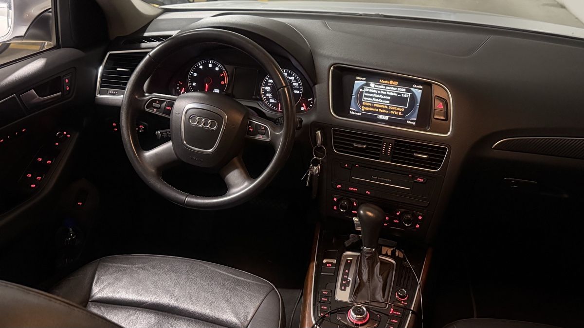 Audi Automobili: AUDI Q5 3.2 QUATTRO  – Usato da Wittenbach venduto da lindi. 6