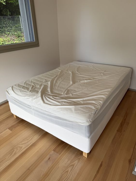 IKEA ESPEVÄR bed base wlegs 140x200 (Usato) a