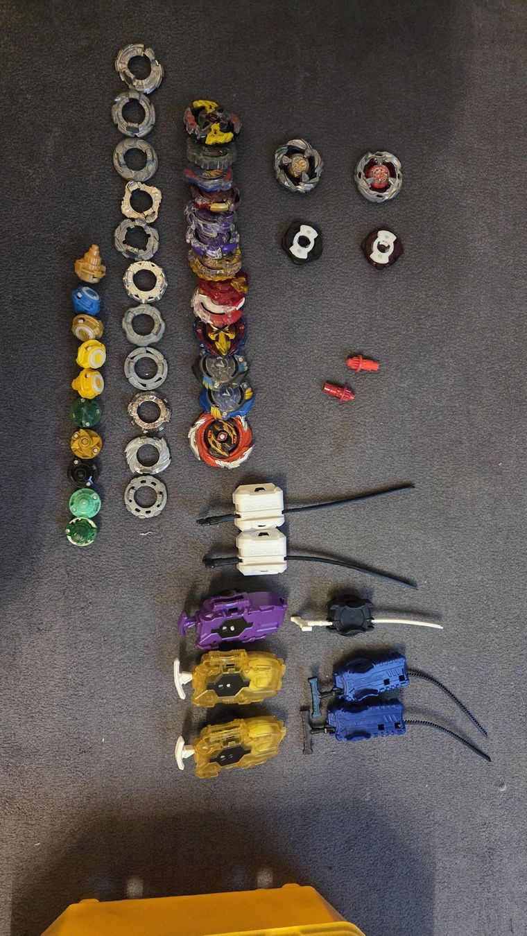 Hasbro Giocattoli: toupies beyblade – Usato da Cheseaux-Lausanne venduto da florine16 2