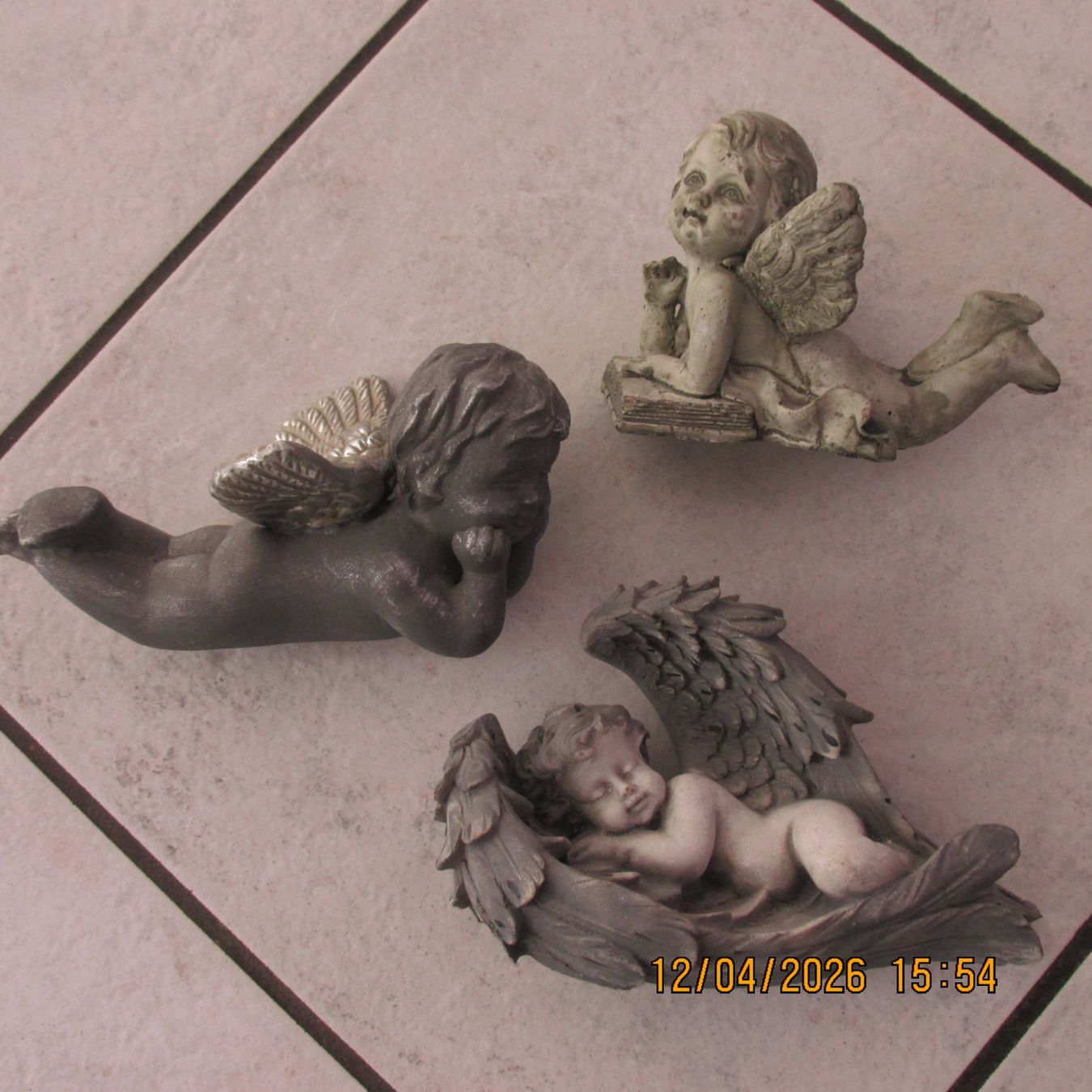 Figuren: 3 Engel Figuren Deko, Vintage Stil – Gebraucht aus Galgenen von Forflowers