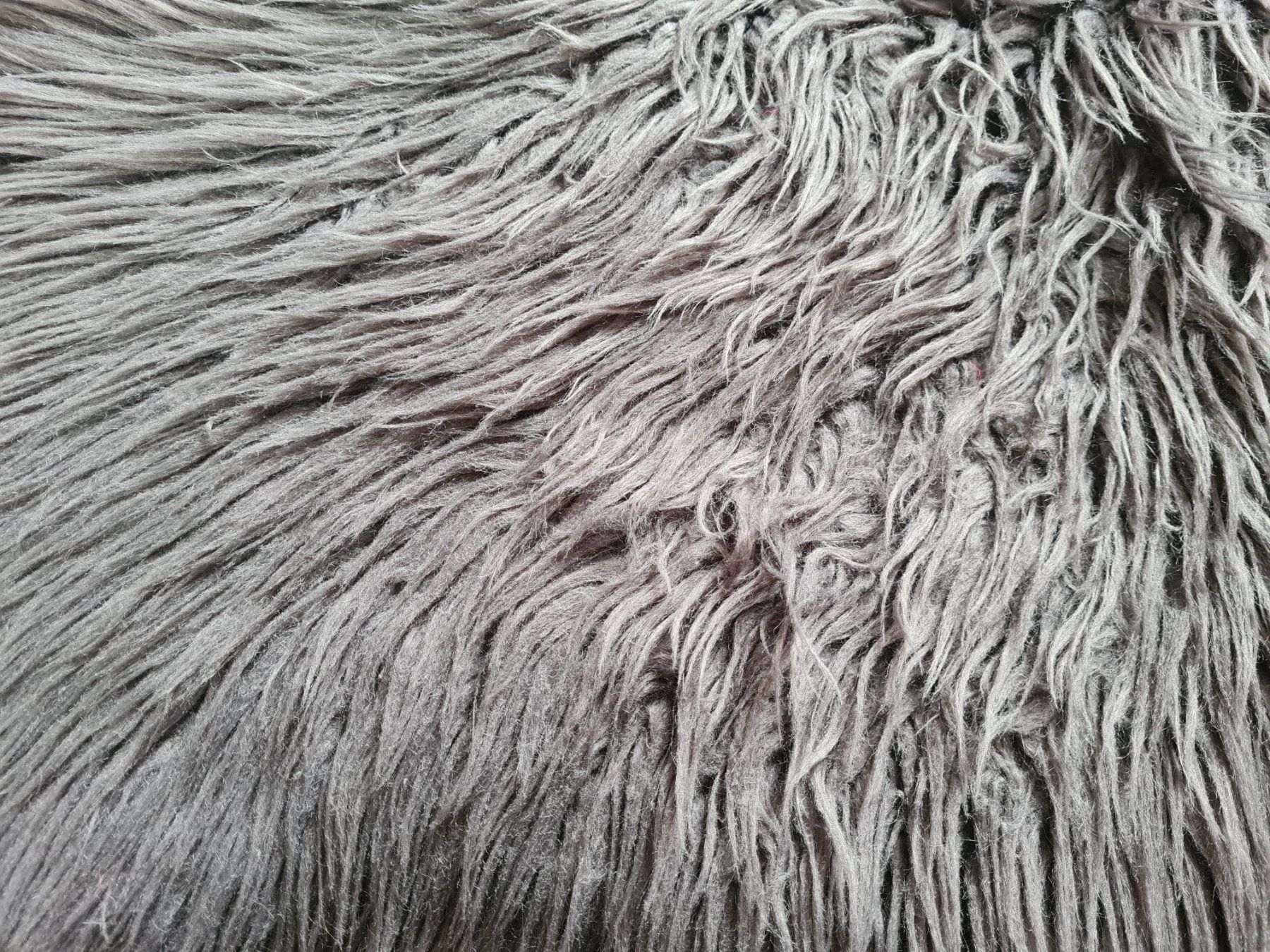 Tappeti: grey fake fur 65x90cm – Usato da Zürich venduto da monadiederich 1