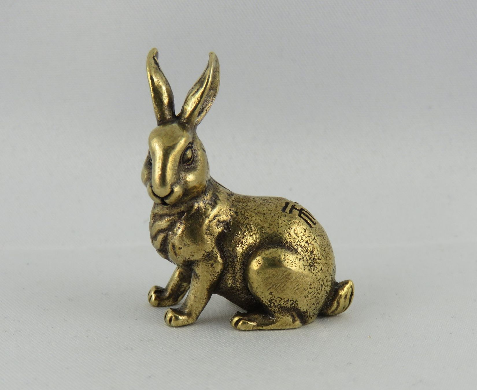 Statuette: HÄSLI - Messing Sammel Figur - 3,3x2cm - Neu – Nuovo e nell'imballaggio originale da Grenchen venduto da Yamahwildstar16 3